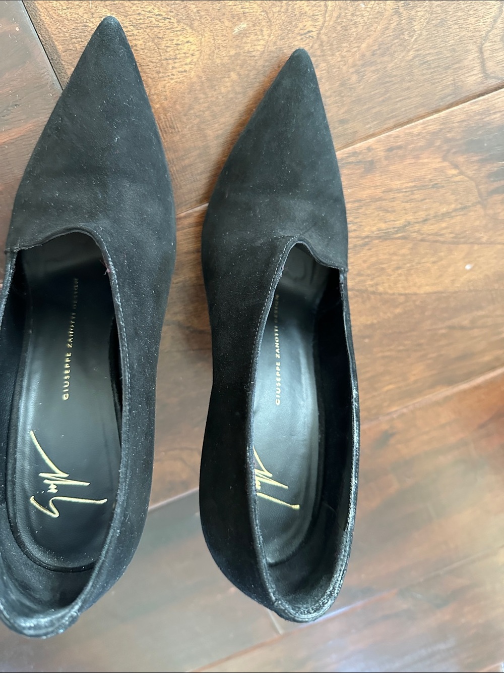 High End Italian Designer Brand Giuseppe Zanotti Black Suede Pointed-Toe Heels